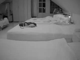 Camsoda Best Webcam of voyeurcam-julmodels-bed-3