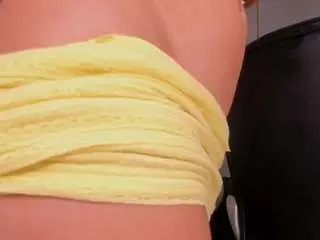 Camsoda Nude Webcam of lisaflowers1