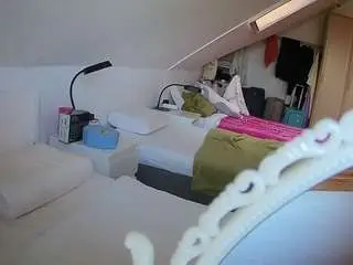Camsoda Live Sex of voyeurcam-julmodels-bed-4