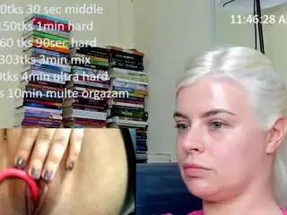 Camsoda Sex Cam of queenofthenighttt