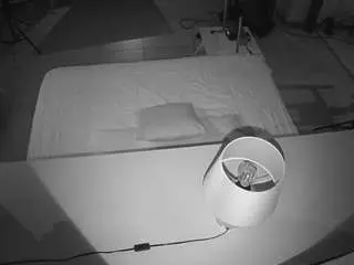 Camsoda Nude Webcam of voyeurcam-jb-office-2