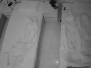 Camsoda Free Porn Cam of voyeurcam-julmodels-bed-5