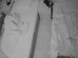 Camsoda Nude Webcam of voyeurcam-julmodels-bed-5