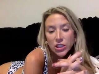 Camsoda Adult Webcams of misssalyssaaa