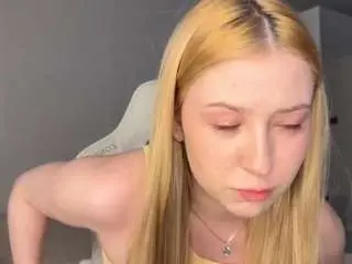 Camsoda Free Live Porn of monikacutie