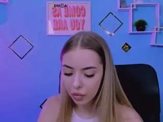 Camsoda Adult Webcams of nami-glow