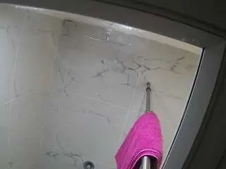 Camsoda Free Live Porn of voyeurcam-casa-salsa-bathroom-12