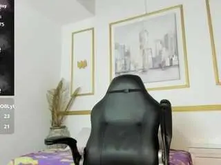 Camsoda Watch Live Sex Cams of zully-28