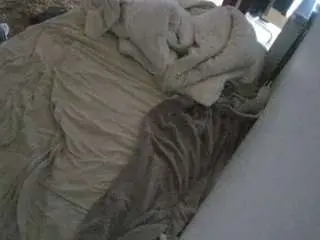 Camsoda Free Porn Cam of voyeurcam-julmodels-whitebed-4