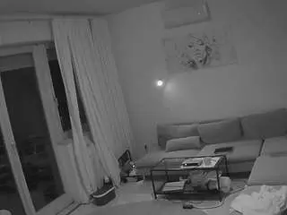 Camsoda Free Porn Cam of voyeurcam-julmodels-living-1