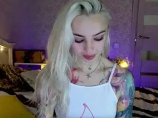 Camsoda Adult Webcam of lillymoure