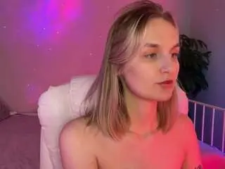 Camsoda Sex Cam of vikkimoon