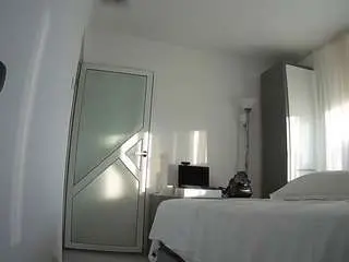 Camsoda Adult Webcam of voyeurcam-charmhellen-kitchen