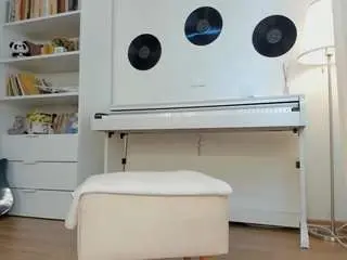 Camsoda Watch Live Sex Cams of yamjoy18