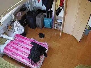 Camsoda Best Webcam of voyeurcam-julmodels-bed-7