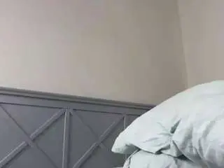 Camsoda Best Webcam of blue-bow