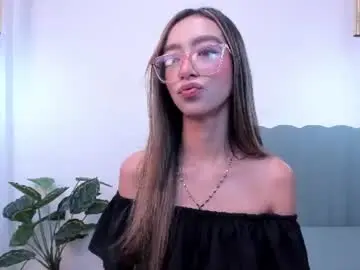 Chaturbate Live Sex Cam of hannacarttier_