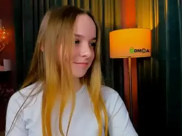 Chaturbate Live Sex Cam of maddy_moah