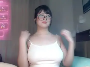 Chaturbate Adult Video Chat of expensive_candyx