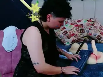 Chaturbate Adult Video Chat of nikievanz