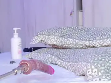Chaturbate Nude Webcam of missjuliaa_