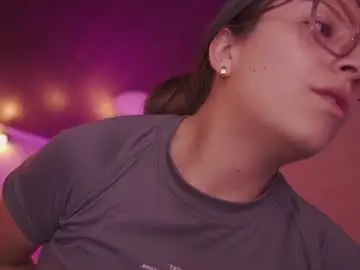 Chaturbate Free Live Porn of milly_kenner