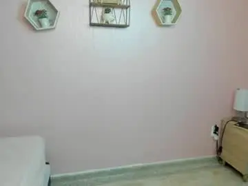 Chaturbate Adult Video Chat of lili_virgen