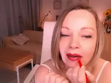 Chaturbate Live Sex Cam of tilly_eliot