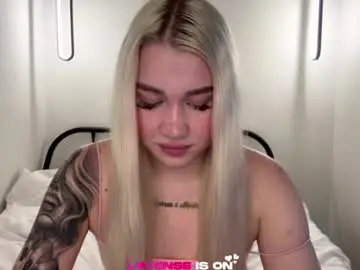 Chaturbate Sex Cam of katie_glow