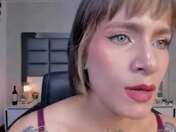 Chaturbate Best live sex cam show of mrs_regina_clk