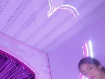 Chaturbate Nude Webcam of krystalswift_