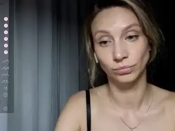 Chaturbate Best live sex cam show of alicewonders_