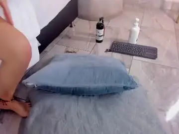 Chaturbate Free Live Porn of pollybabe_