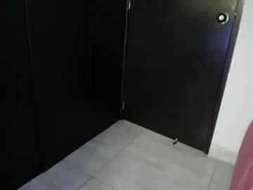 Chaturbate Sex Chat of lucy_doll85