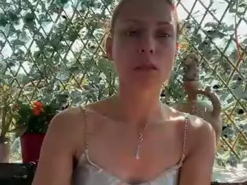 Chaturbate Adult Webcam of karoline121