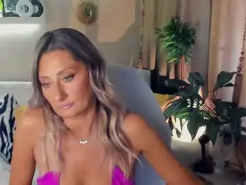Chaturbate Adult Webcams of sarahholly