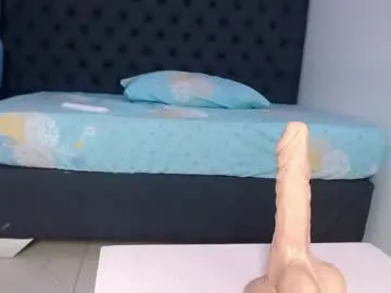 Chaturbate Watch Live Sex Cams of julieta_1999