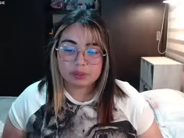 Chaturbate Live Sex Cam of yini_angel07