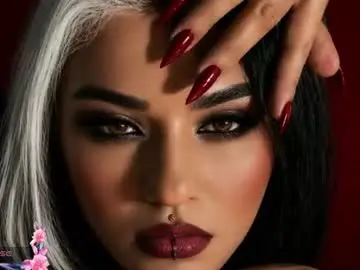 Chaturbate Best live sex cam show of la_diabla_111_