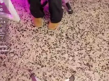Chaturbate Free Live Porn of madydoll_1