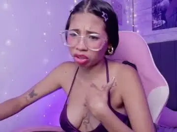 Chaturbate Free Porn Cam of aida_mom