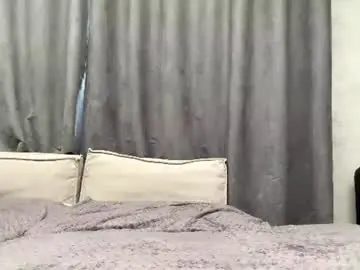 Chaturbate Live Sex Cam of dewdropdoll
