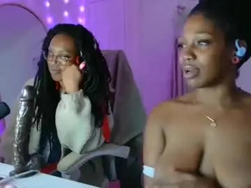 Chaturbate Live Sex Cam of mochamimi