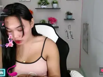 Chaturbate Live Sex Cam of liane_mei