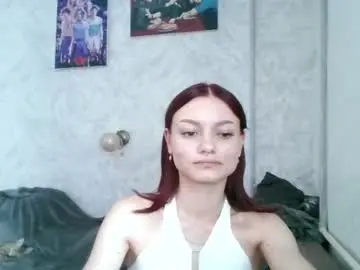 Chaturbate Live Sex Cam of lola_sweetglow