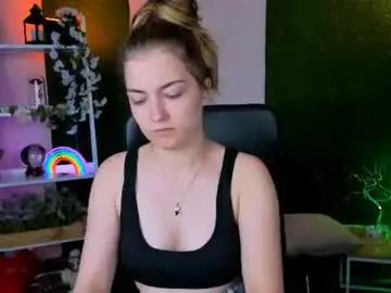 Chaturbate Adult Webcams of elyra_lir