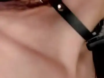 Chaturbate Live Sex of synne_glows