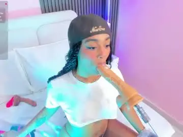 Chaturbate Best live sex cam show of clawdeen__wolf