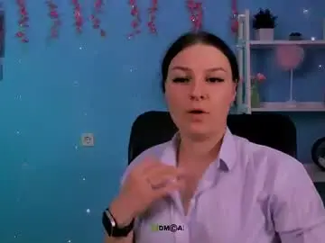 Chaturbate Adult Video Chat of dina_bloom
