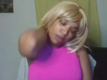 Chaturbate Live Sex Cam of kelliecapri